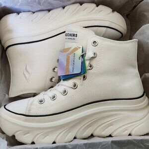 Skechers Women's Funky Street-Groove Way Platform Sneaker 7.5